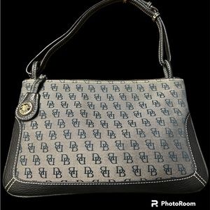 Dooney Bourke shoulder bag brand new without tags